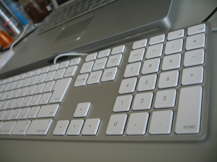 日々、デザイン視点で Apple Keyboard